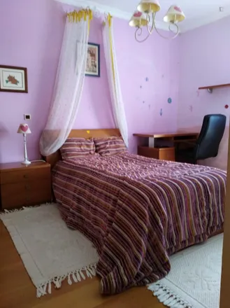 Rent this 8 bed room on Rua Brincos de Princesa in 2710-089 Sintra, Portugal