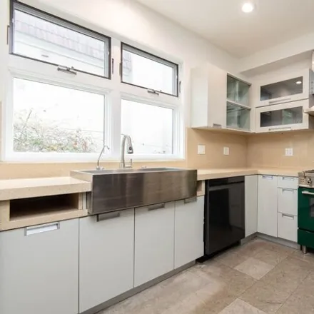 Image 4 - 1681 Selby Avenue, Los Angeles, CA 90024, USA - House for rent