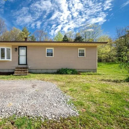 Buy this 3 bed house on 188 Leavitt Road in Pittsfield, Merrimack County