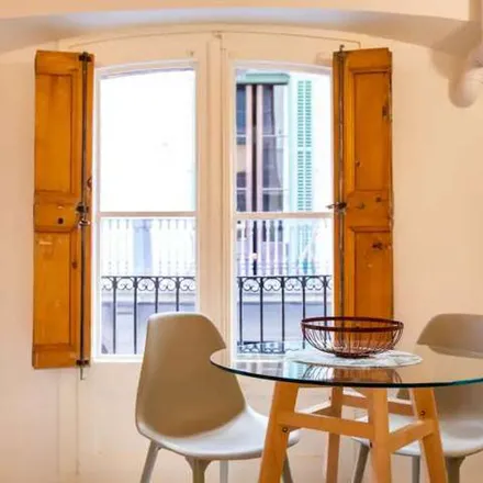 Rent this 4 bed apartment on Carrer d'Avinyó in 18B, 08002 Barcelona