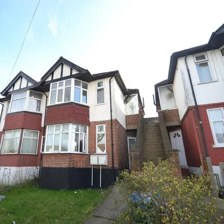 Rent this 2 bed apartment on Tanfield Avenue in London, NW2 7SP