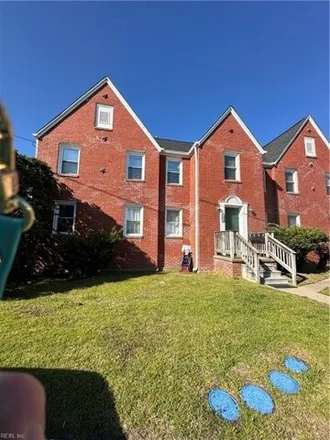 Image 1 - 1352 Little Bay Avenue, Norfolk, VA 23503, USA - Apartment for rent