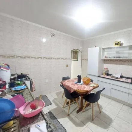 Buy this 2 bed house on Rua Jeanete Aletto Rito in Jardim Miranda D'Aviz, Mauá - SP