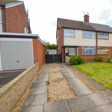 Buy this 3 bed duplex on Hillfield Road in Ellesmere Port, CH66 1HY