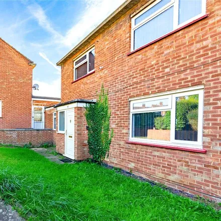 Image 2 - Helmdon Crescent, West Northamptonshire, NN2 8JS, United Kingdom - Duplex for rent