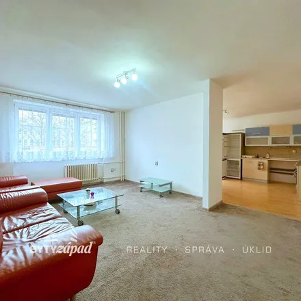 Image 2 - 16, Edvarda Beneše, 301 00 Pilsen, Czechia - Apartment for rent