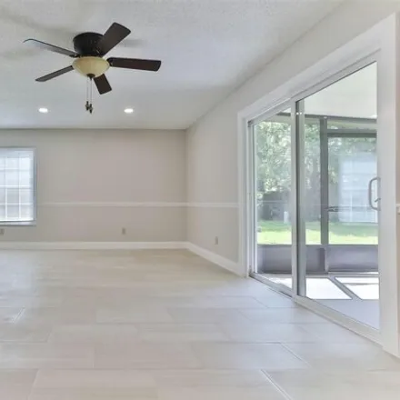 Image 3 - 917 Kings Port Court, Holly Hill, FL 32117, USA - House for sale