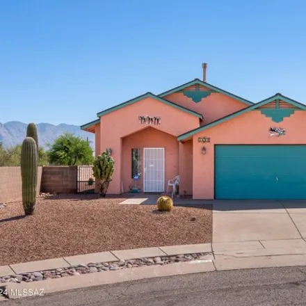 Buy this 3 bed house on 1682 N Amberbrooke Ave in Tucson, Arizona