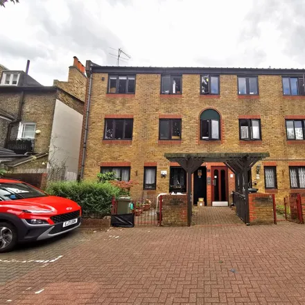 Rent this 1 bed apartment on Priory Cottage in 104, 102 St. Paul's Road