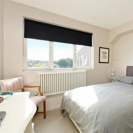 Image 7 - Briar Walk, London, SW15 6UD, United Kingdom - Apartment for rent