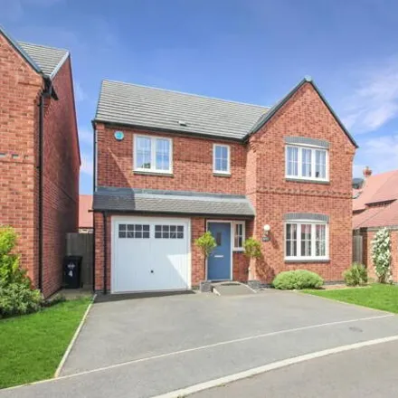 Buy this 4 bed house on unnamed road in Dunchurch, CV22 7YG