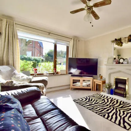 Image 3 - Dudley Close, Leicester, LE5 2FG, United Kingdom - Townhouse for sale