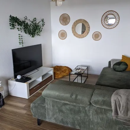 Rent this 3 bed apartment on Leipziger Straße 20 in 50858 Cologne, Germany