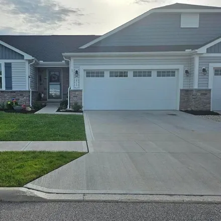 Buy this 2 bed house on McClouds Square in Marysville, OH 43040