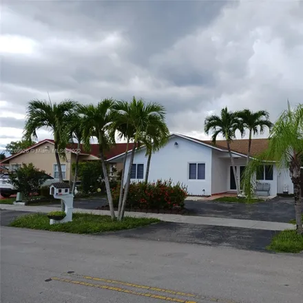 Image 2 - 1622 Southwest 137th Place, Miami-Dade County, FL 33175, USA - House for sale