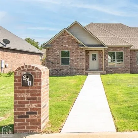 Buy this 3 bed house on unnamed road in Jonesboro, AR 72402