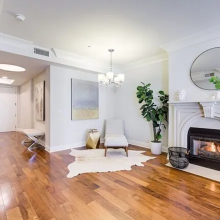 Image 4 - 287 Reeves Drive, Beverly Hills, CA 90212, USA - Condo for sale