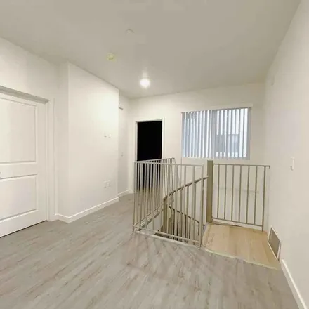 Image 2 - Hollywood Stay, 1724 Arapahoe Street, Los Angeles, CA 90006, USA - Apartment for rent