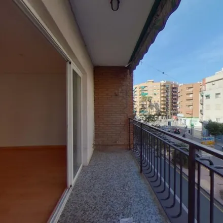 Image 2 - Avinguda Doctor Peset Aleixandre, 46025 Valencia, Spain - Apartment for rent