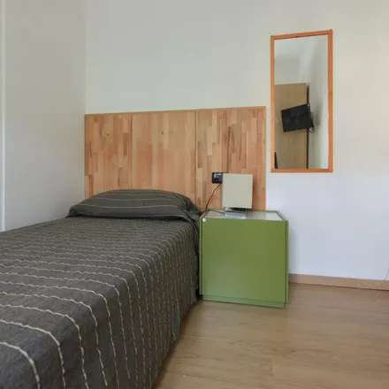 Rent this 5 bed apartment on Via Negroli 23 in 20133 Milan MI, Italy