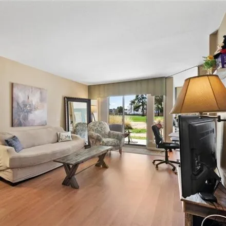 Image 5 - Las Vegas Country Club, LVCC Loop, Winchester, NV 89169, USA - Condo for sale