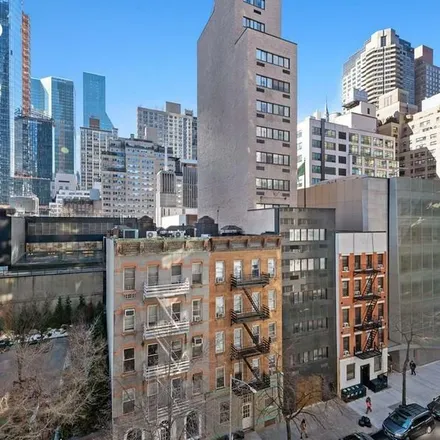 Rent this 1 bed apartment on 100 United Nations Plaza Tower in 100 1st Avenue, New York