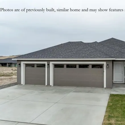 Buy this 3 bed house on Dusty Maiden Drive in Pasco, WA