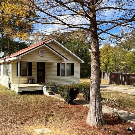 Buy this 2 bed house on 220 Avalon Street in Brookhaven, MS 39601