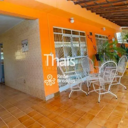 Buy this 5 bed house on unnamed road in Guará - Federal District, 71020-218