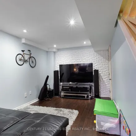 Image 2 - 1 Brackenridge Street, Ajax, ON L1Z 0M6, Canada - Apartment for rent