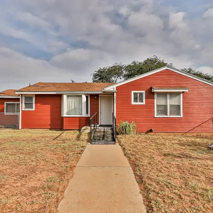 Buy this 2 bed house on 2702 3rd Street in Lubbock, TX 79415