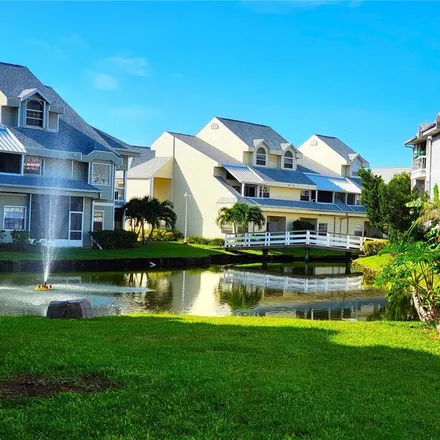 Rent this 2 bed condo on Stones Throw Circle North in Saint Petersburg, FL 33710