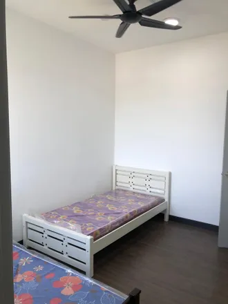 Rent this 3 bed apartment on 7-Eleven in Jalan Reko, 43600 Kajang Municipal Council