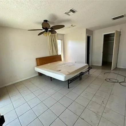 Image 8 - 1313 Southeast 43rd Terrace, Cape Coral, FL 33904, USA - House for sale