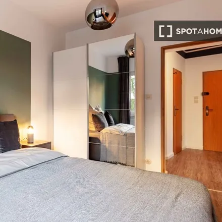 Rent this 3 bed room on Elsheimerstraße 6 in 60322 Frankfurt, Germany