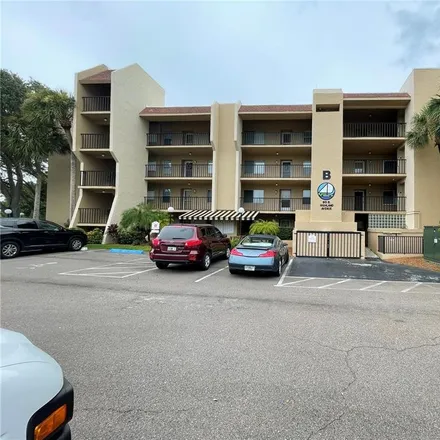Buy this 2 bed condo on 90 South Highland Avenue in Tarpon Springs, FL 34689