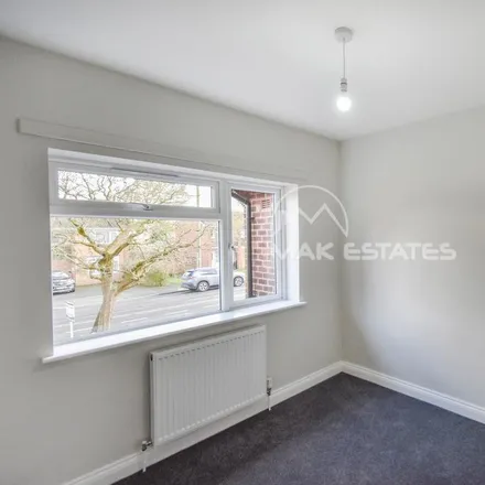 Image 7 - Highwood Ave / Castle Lane, Highwood Avenue, Ulverley Green, B92 8SS, United Kingdom - Duplex for rent