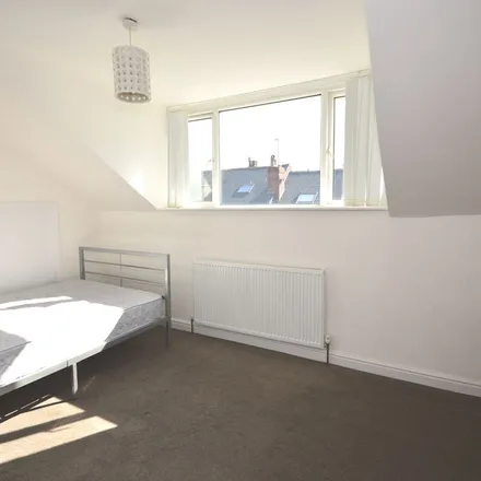 Image 4 - 45 Wadbrough Road, Sheffield, S11 8RG, United Kingdom - Apartment for rent