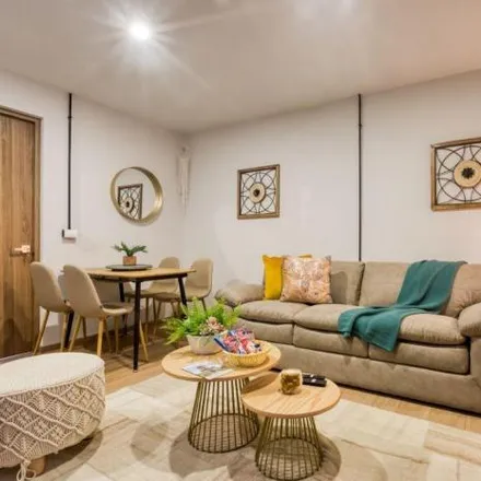 Rent this 2 bed apartment on Creadores de Bicis in Calle Vicente Suárez, Cuauhtémoc