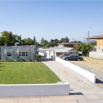 Buy this 3 bed house on 1530 E Woodbury Rd in Pasadena, California