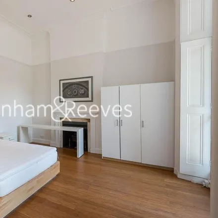 Rent this 2 bed apartment on 16 Queen's Gate Place in London, SW7 5JN