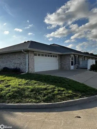 Buy this 2 bed house on 1227 48th Street in Fort Madison, IA 52627