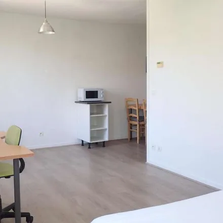 Rent this 1 bed apartment on 1 Avenue Général de Gaulle in 73000 Chambéry, France