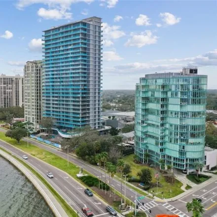 Buy this 2 bed condo on 2984 West Bay To Bay Boulevard in Tampa, FL 33629