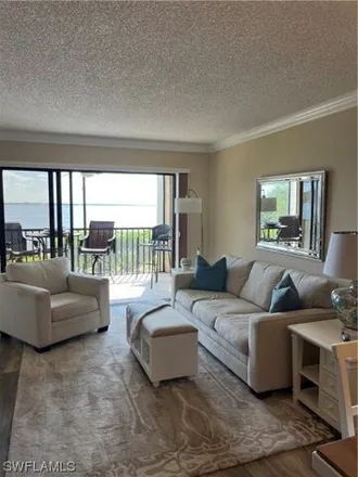 Buy this 2 bed condo on 4510 North Key Drive in Schooner Bay Condominiums, North Fort Myers