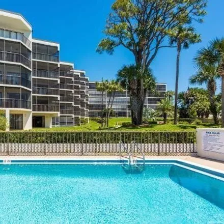 Buy this 1 bed condo on 944 South Peninsula Drive in Daytona Beach, FL 32118