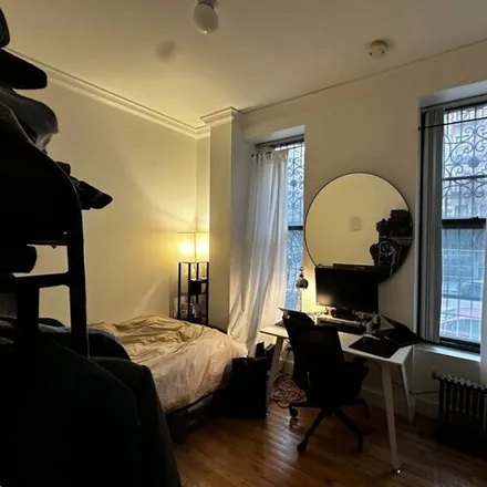 Rent this 1 bed condo on 421 Manhattan Avenue in New York, NY 10026