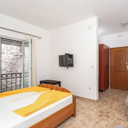 Rent this 1 bed house on 85340 Herceg Novi