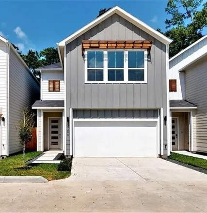 Rent this 3 bed house on unnamed road in Houston, TX 77018