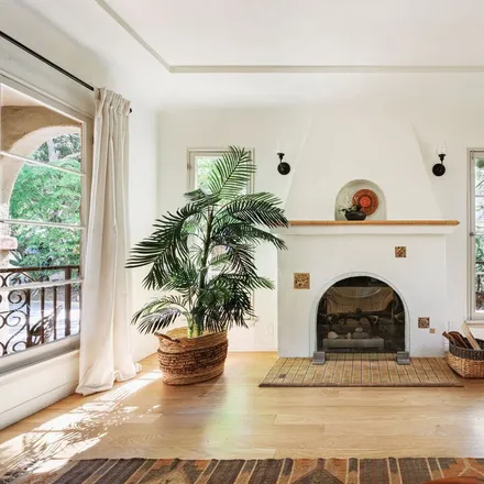 Image 9 - 2674 Locksley Place, Los Angeles, CA 90039, USA - House for sale